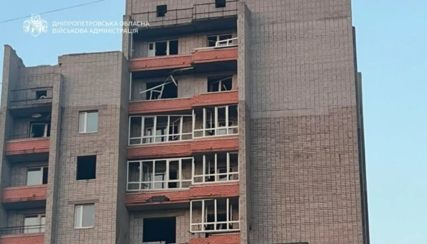 Армія РФ атакувала два райони Дніпропетровщини: є поранені та руйнування